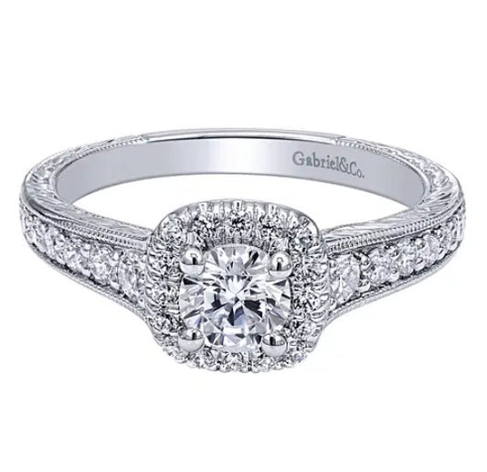 White Gold Engagement Ring with Natural Diamonds