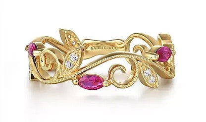 Lady's Yellow 14 Karat With Diamond and Rubies Filigree Milgrain Wedding Band Size 6.25