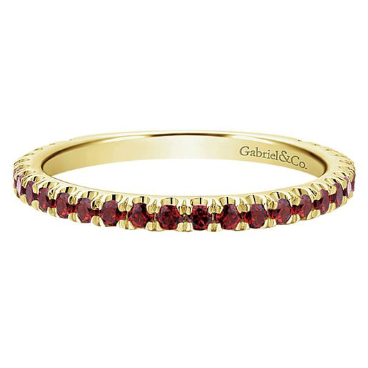 14 Karat Yellow Gold and Garnet Ring